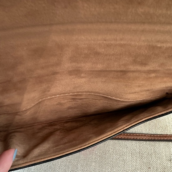 Crossbody - Picture 7 of 7